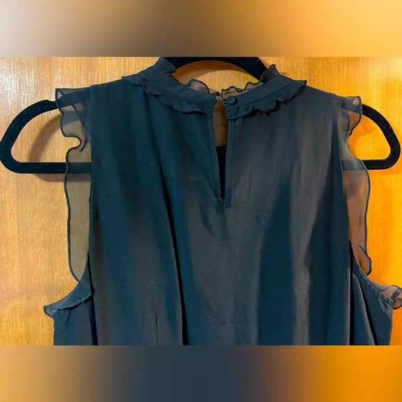 BCBGMAXAZRIA “Lyric” top in 100% black silk - size M - Picture 6 of 11